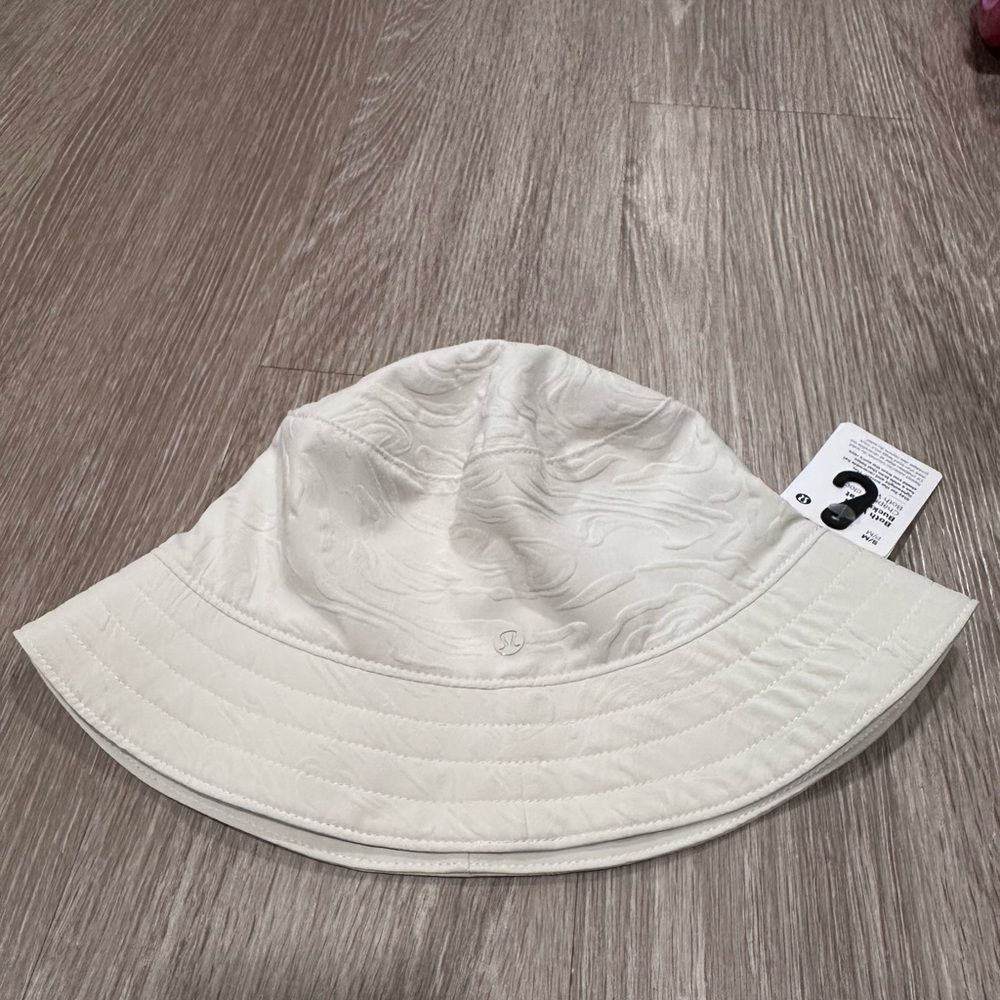 Lululemon Both Ways Bucket Hat Reversible NWT